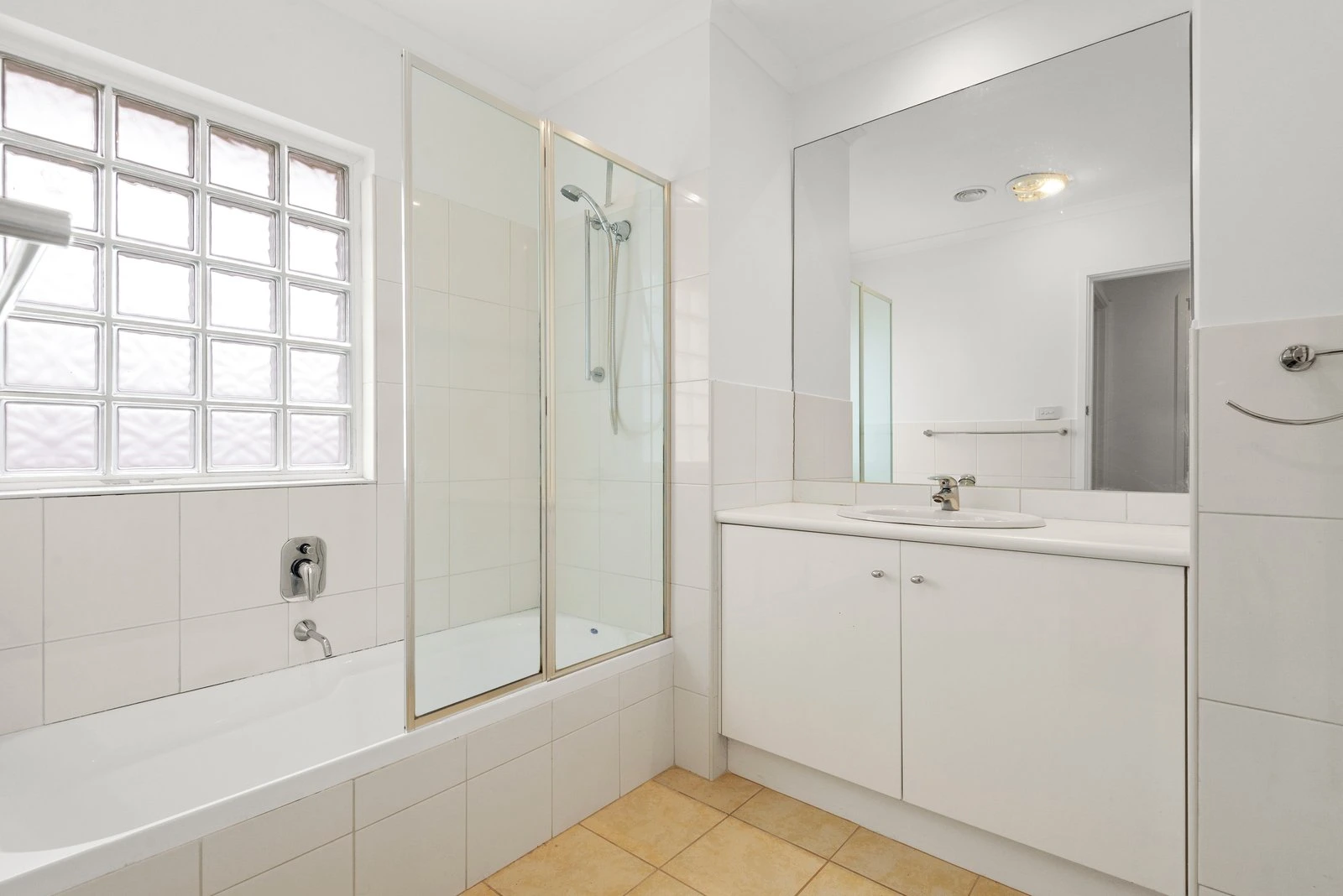 8 Botanic Drive, Doncaster, 3108