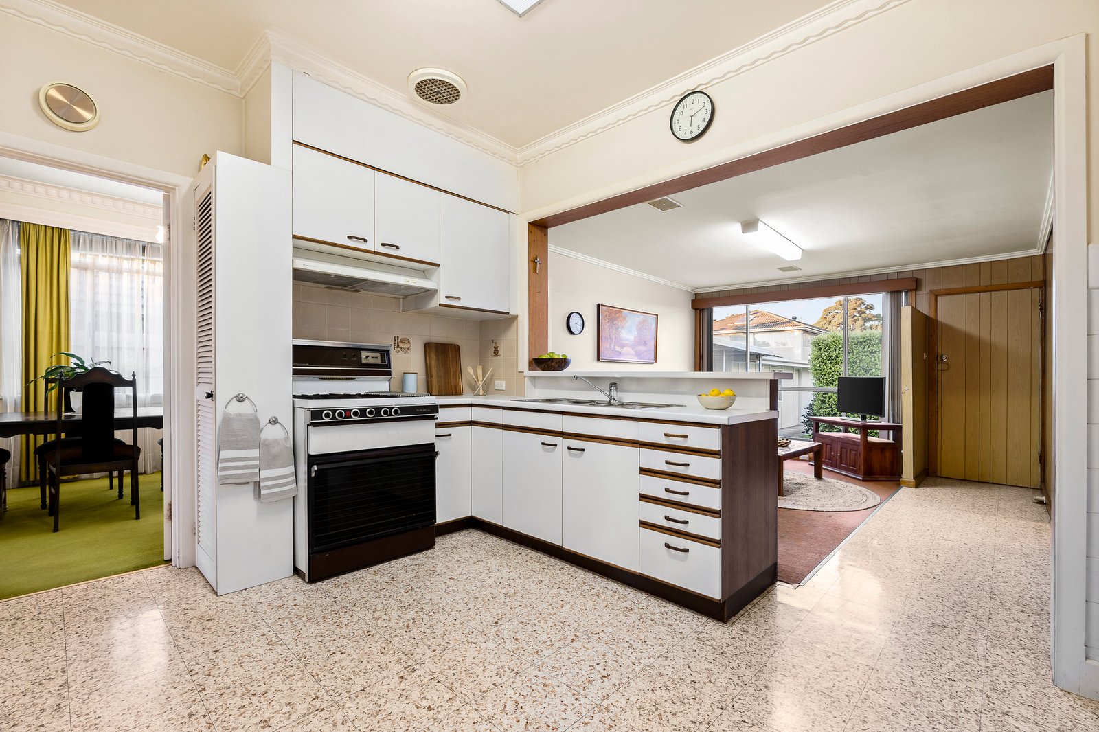 8 Gabriel Avenue, Malvern East, 3145