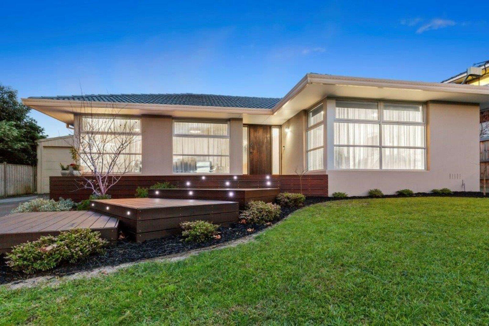 8 Greenlaw Crescent, Mount Martha, 3934