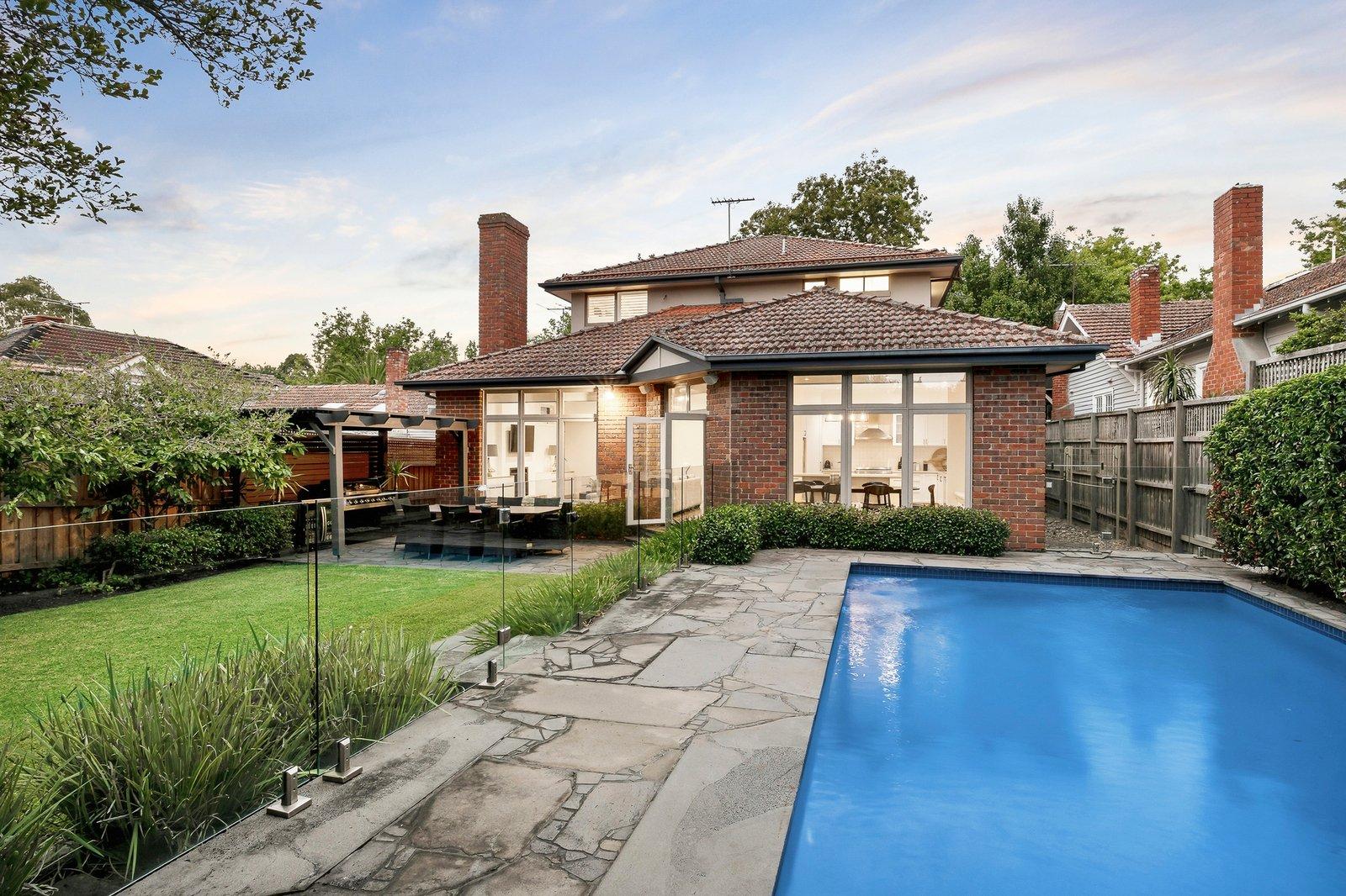 8 Lille Street, Surrey Hills, 3127