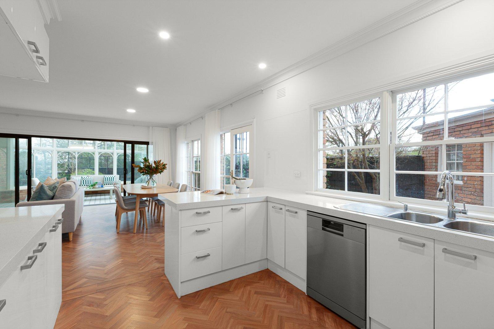8 Ruhbank Avenue, Balwyn, 3103
