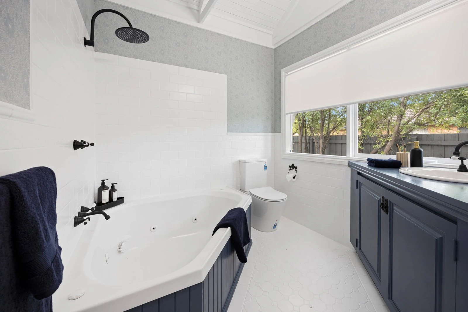 8 Vivian Way, Mount Martha, 3934