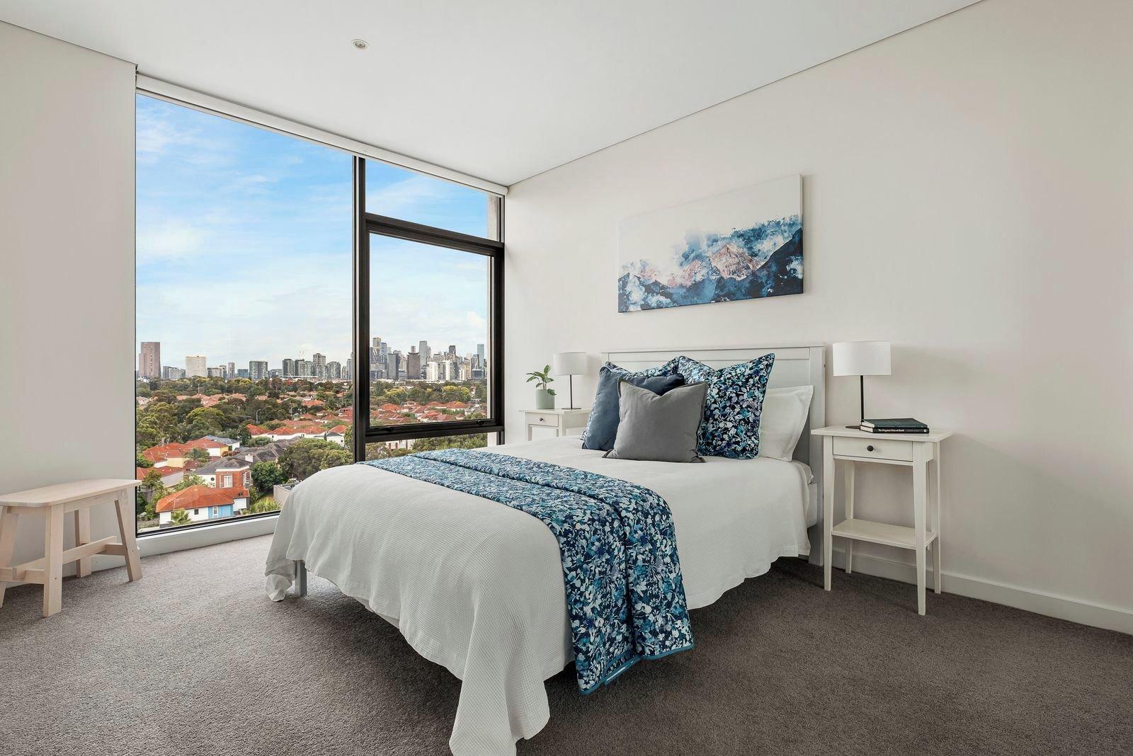 801/155 Beach Street, Port Melbourne, 3207