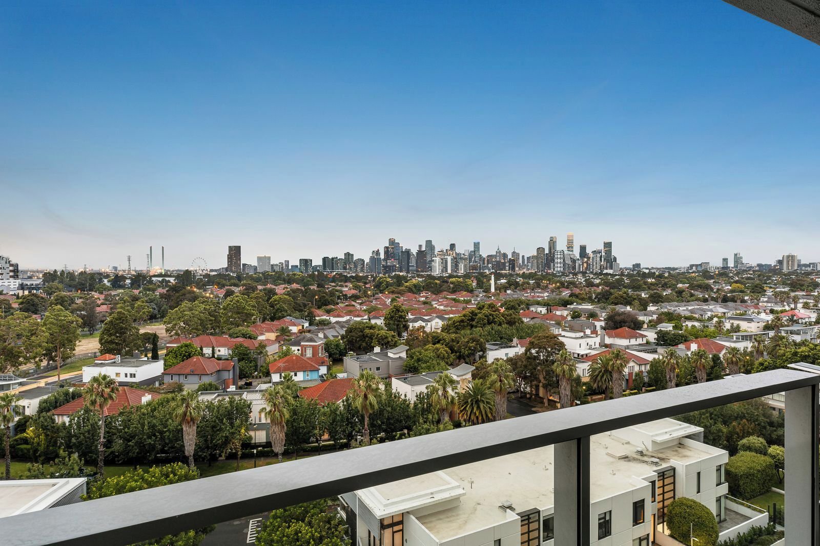 801/155 Beach Street, Port Melbourne, 3207
