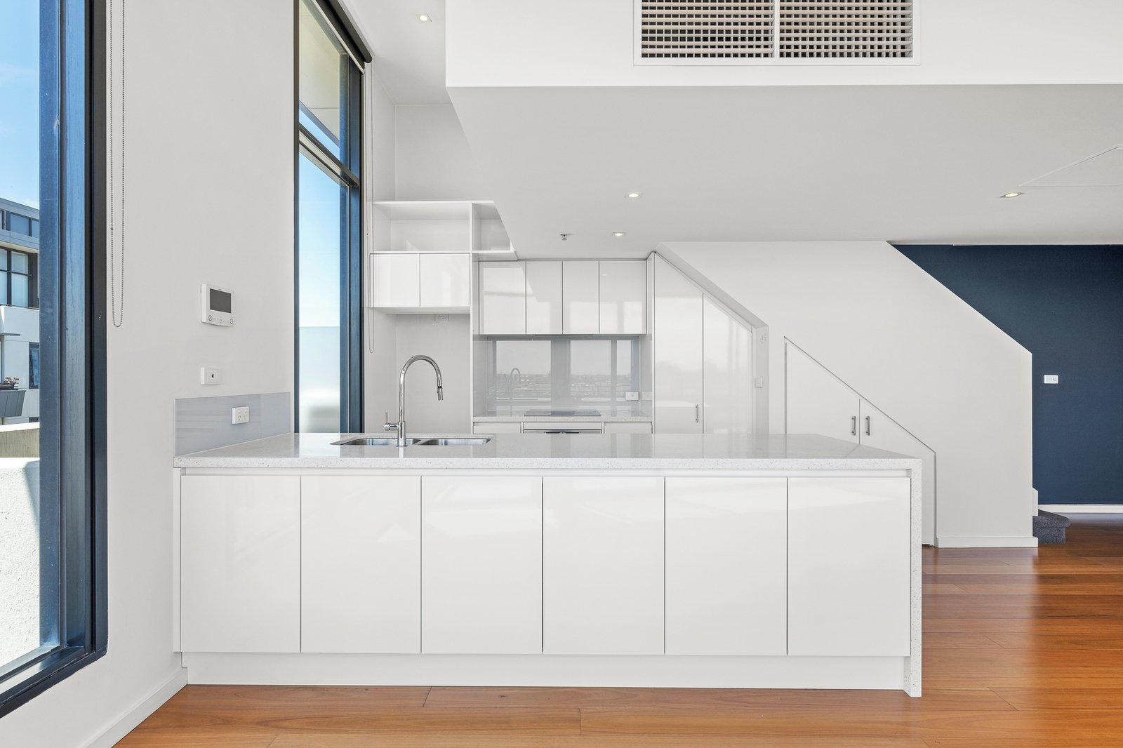 807/55 Bay Street, Port Melbourne, 3207