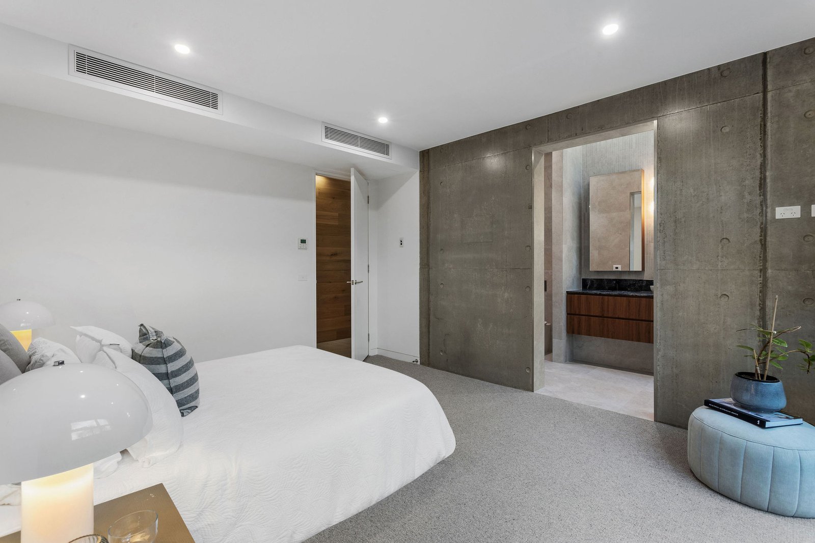 82 Venice Street, Mornington, 3931