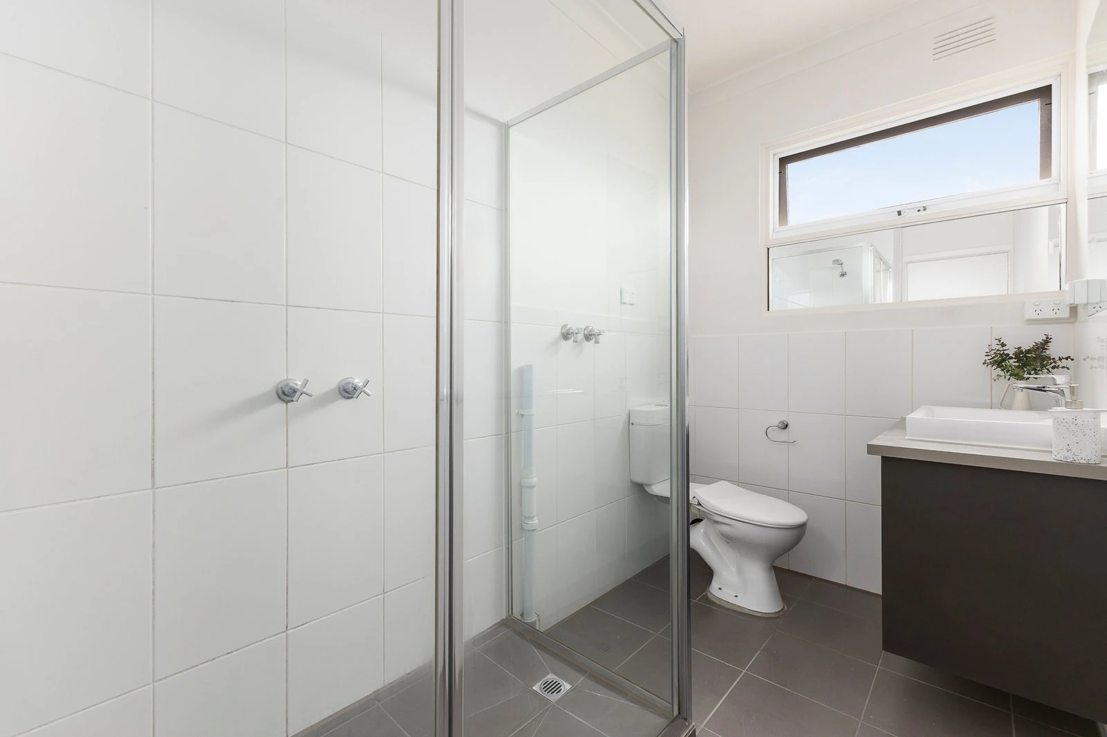 8/24 Auburn Grove, Hawthorn East, 3123