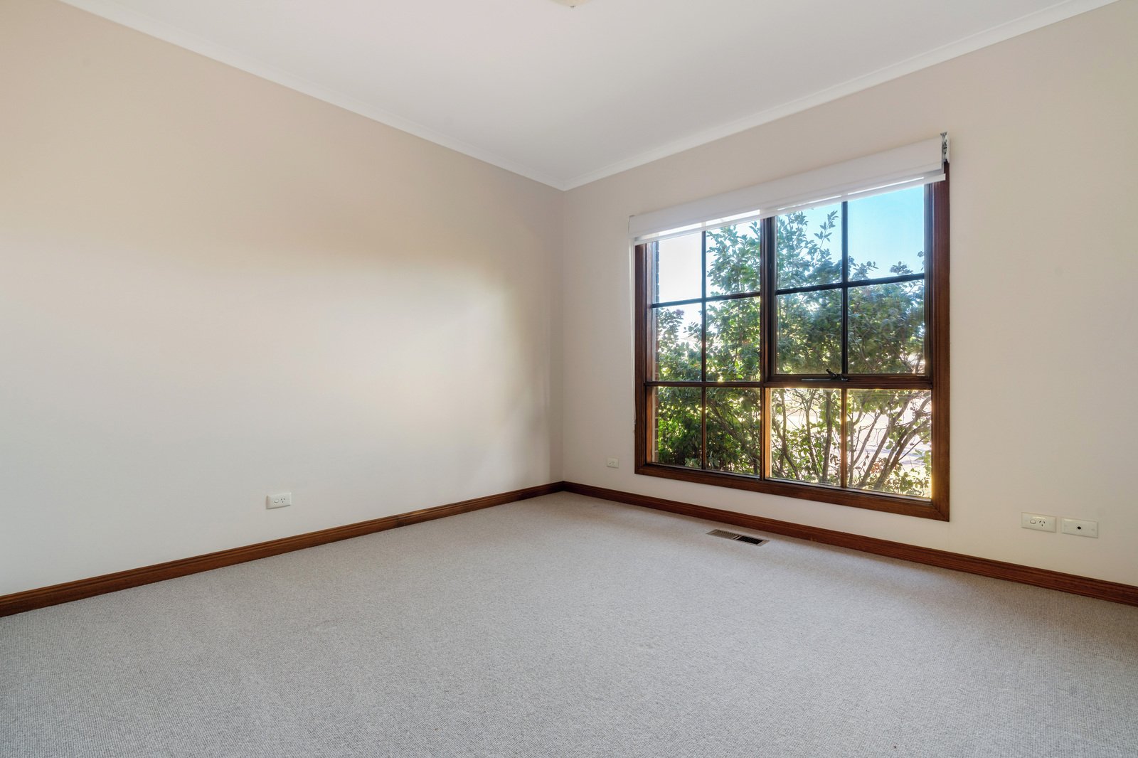 8/42-46 Tanti Avenue, Mornington, 3931