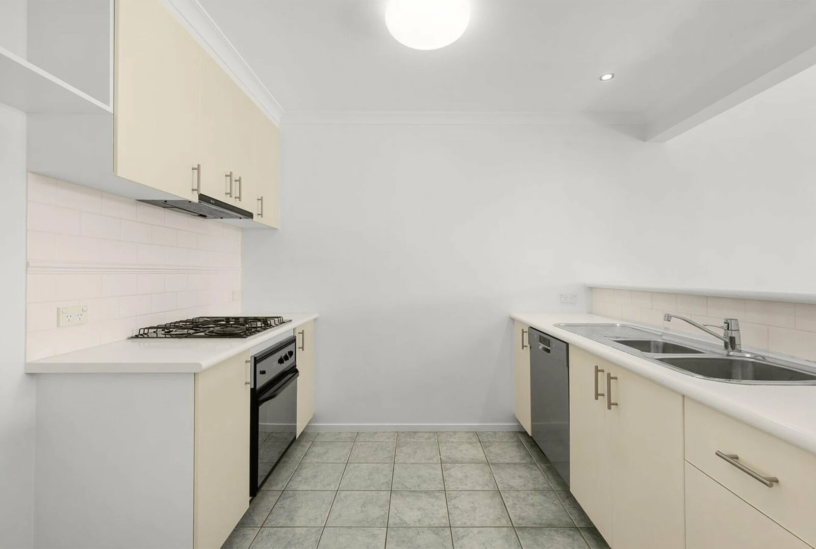 85/8 Perth Street, Prahran, 3181