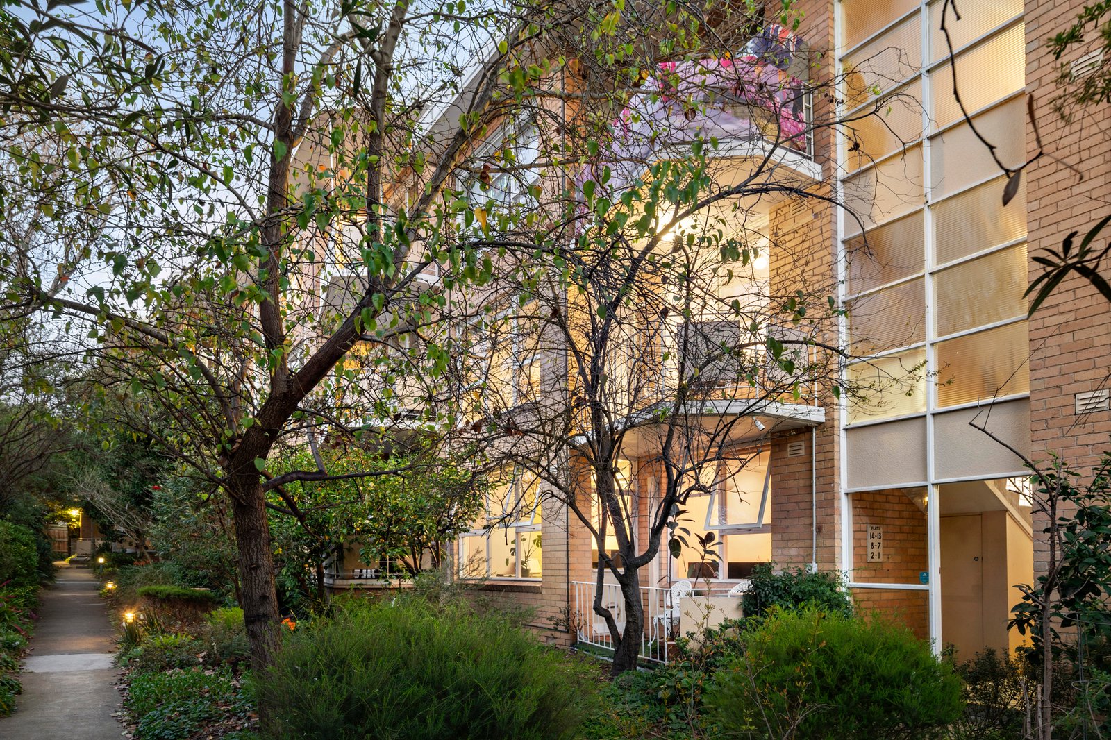 8/8 Westbury Street, St Kilda East, 3183