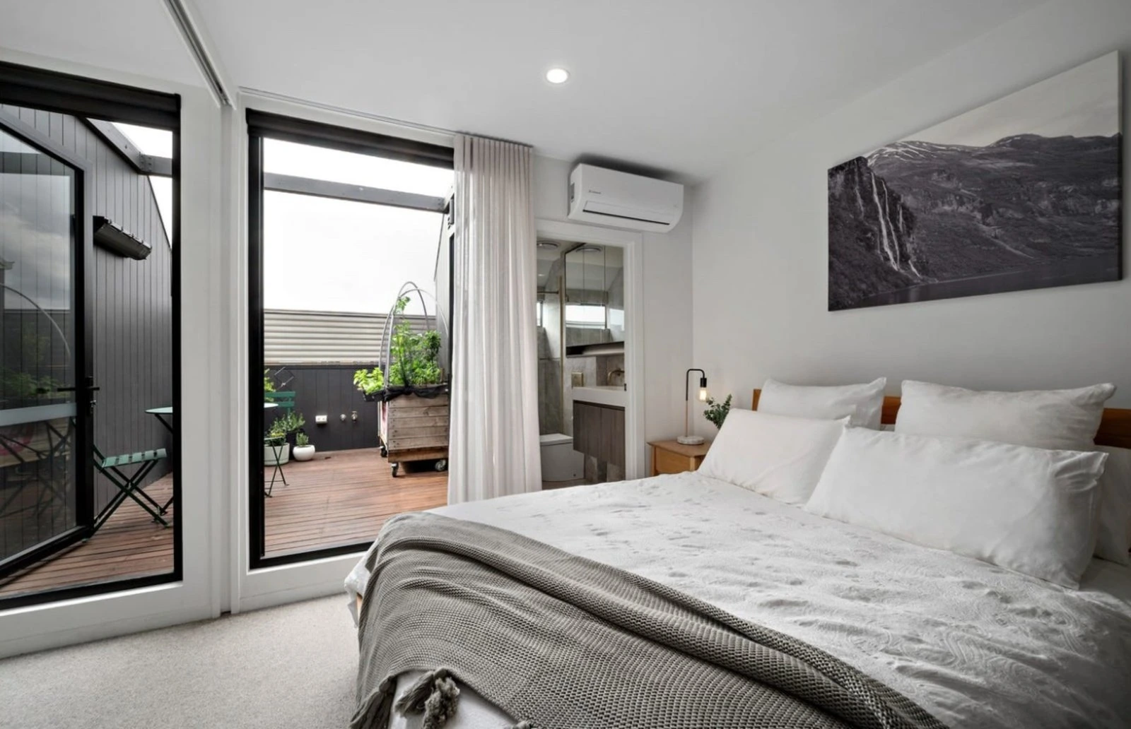 8/99 Hotham Street, Balaclava, 3183