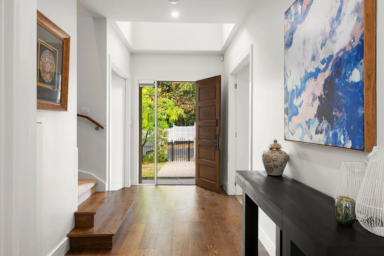 9 Manniche Avenue, Mont Albert North, 3129