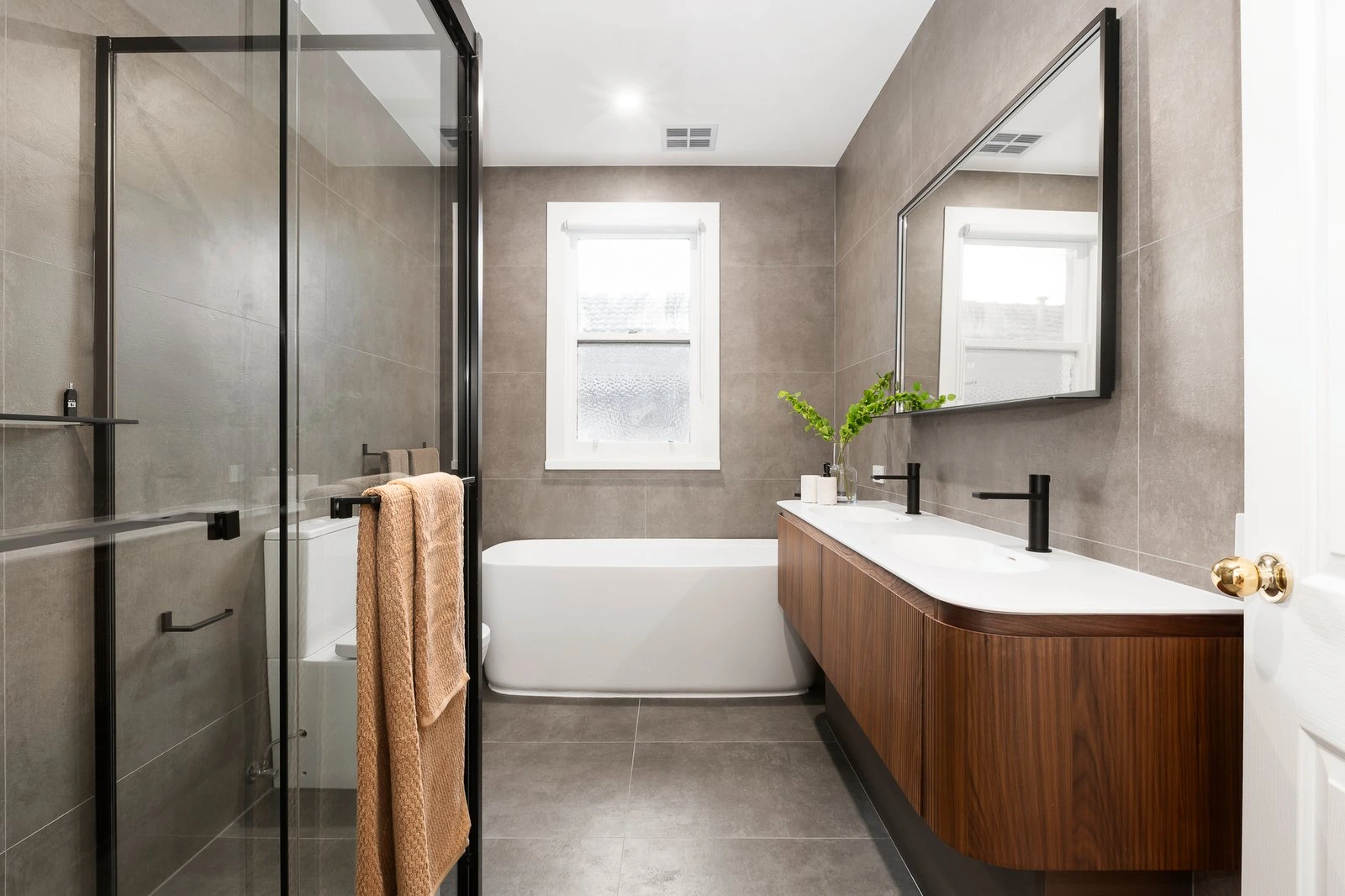 9 Canterbury Road, Camberwell, 3124