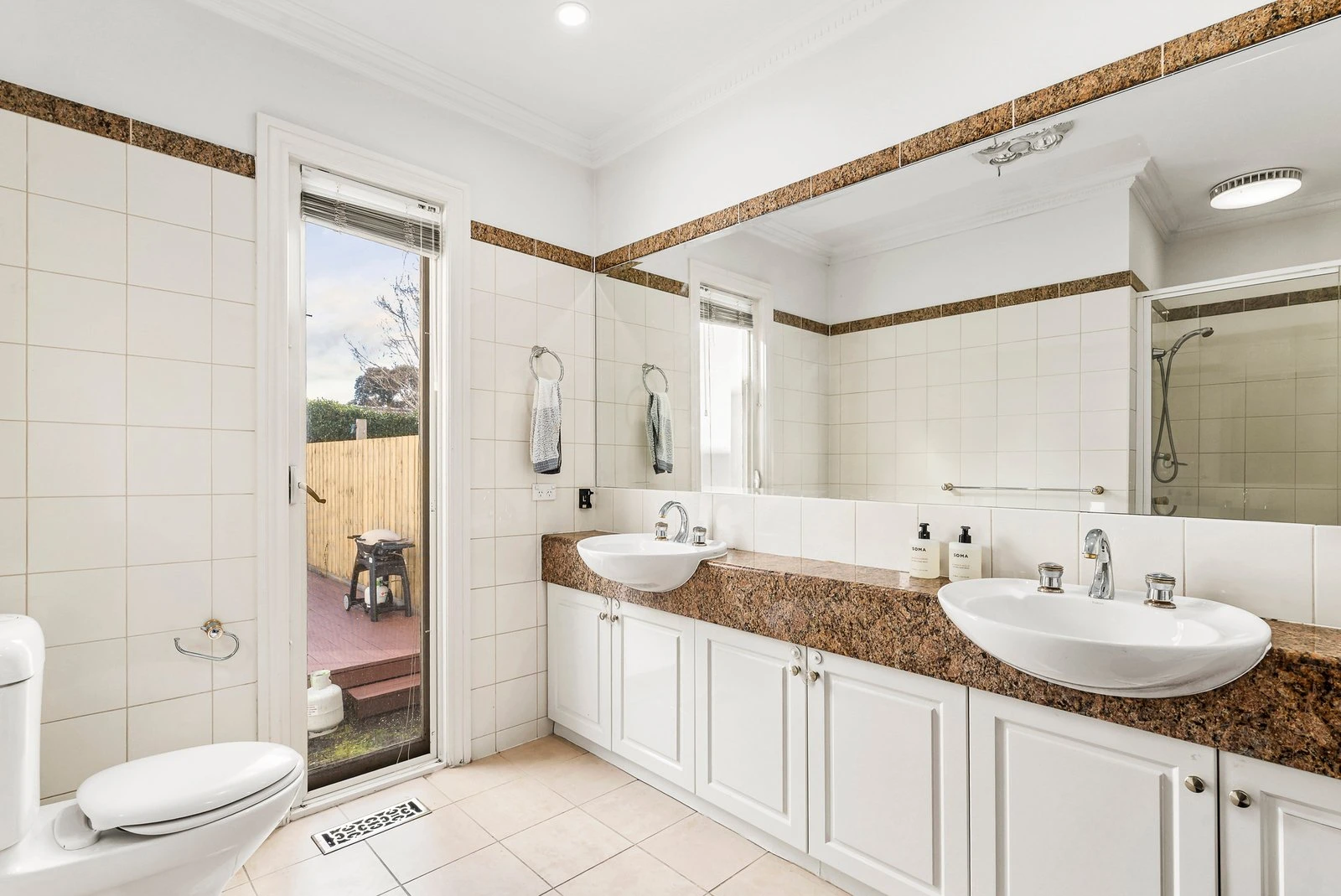 9 Clevedon Court, Kew, 3101