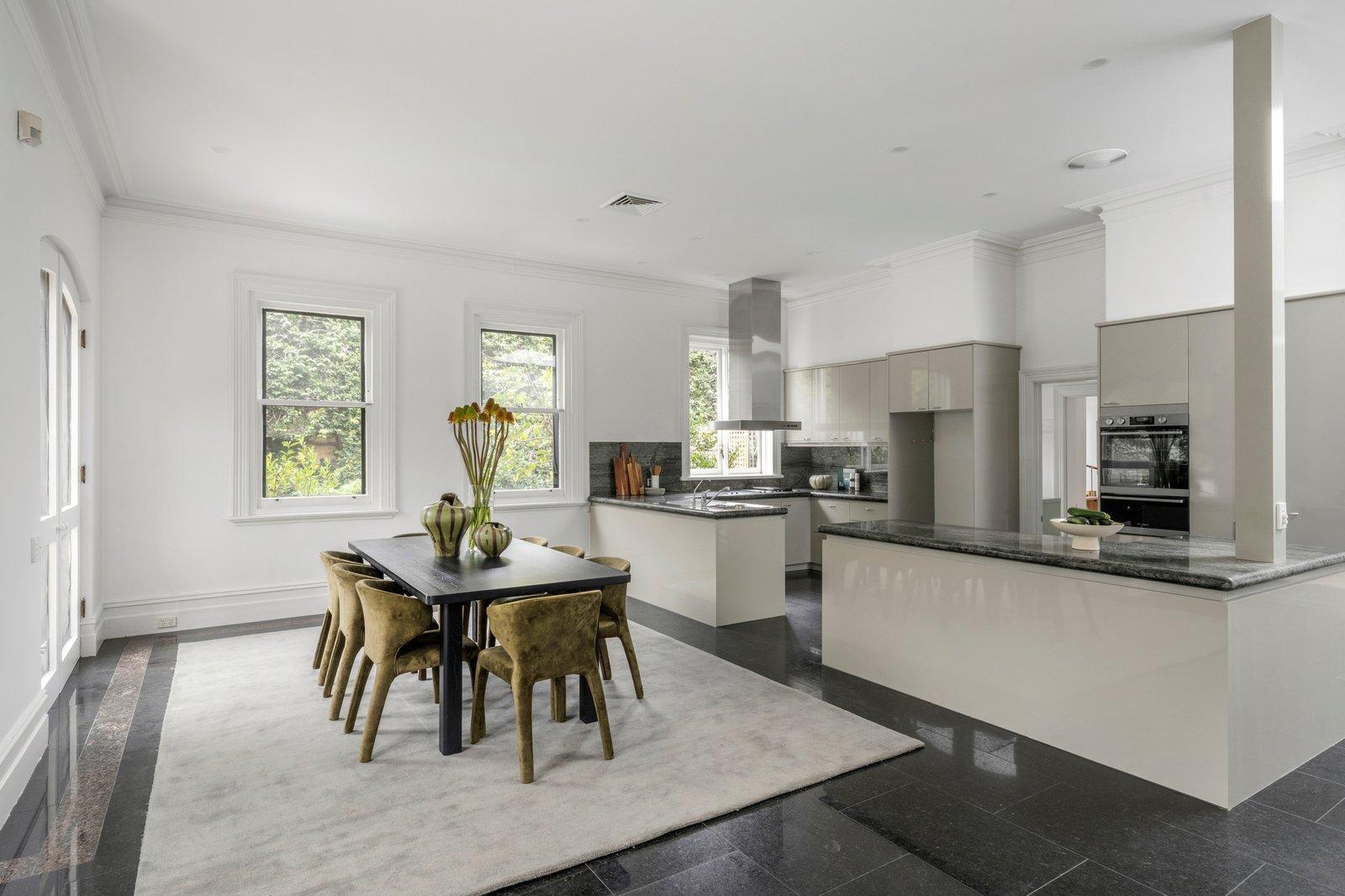 9 Hawksburn Road, South Yarra, 3141