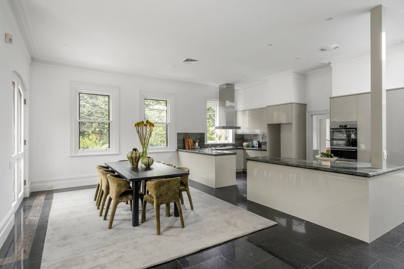 9 Hawksburn Road, South Yarra, 3141