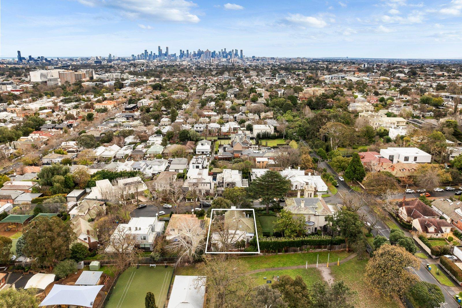 9 Laurel Court, Hawthorn East, 3123