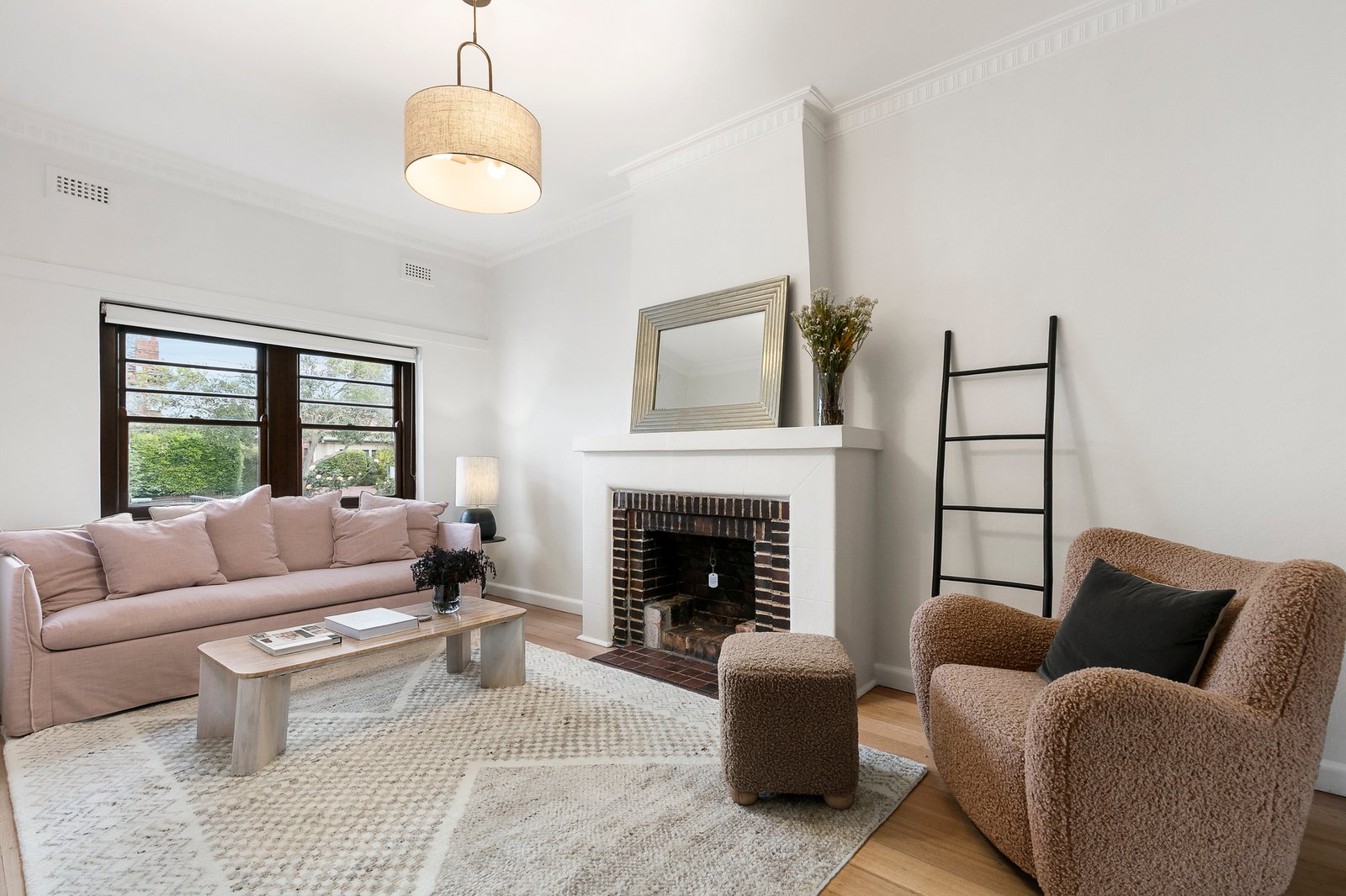 9 Wynyeh Street, Malvern East, 3145