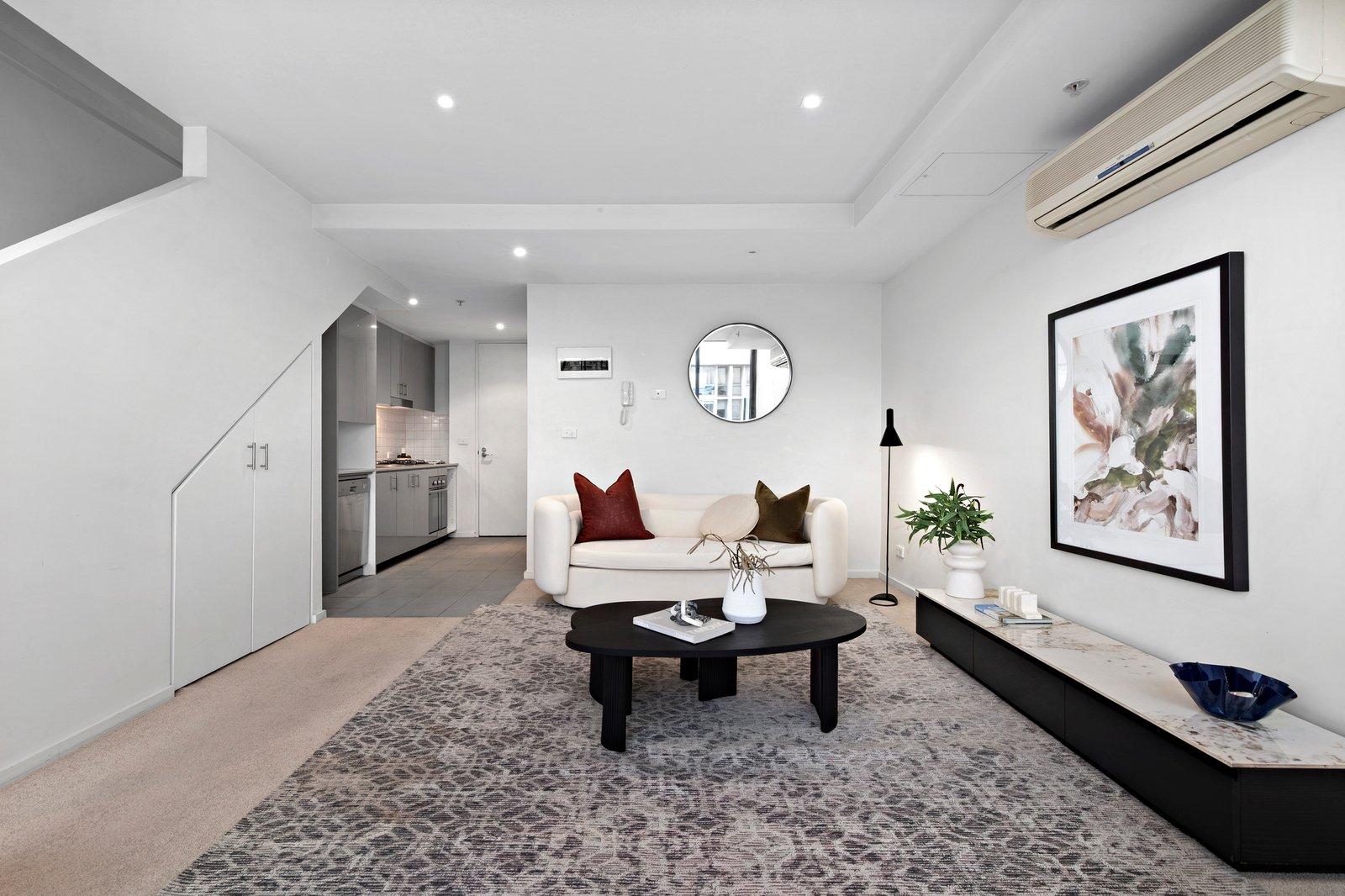 910/57 Bay Street, Port Melbourne, 3207