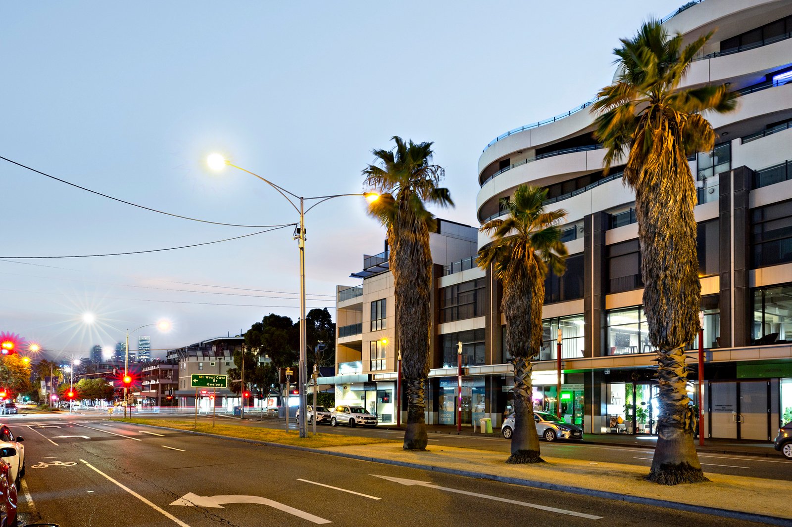 910/57 Bay Street, Port Melbourne, 3207