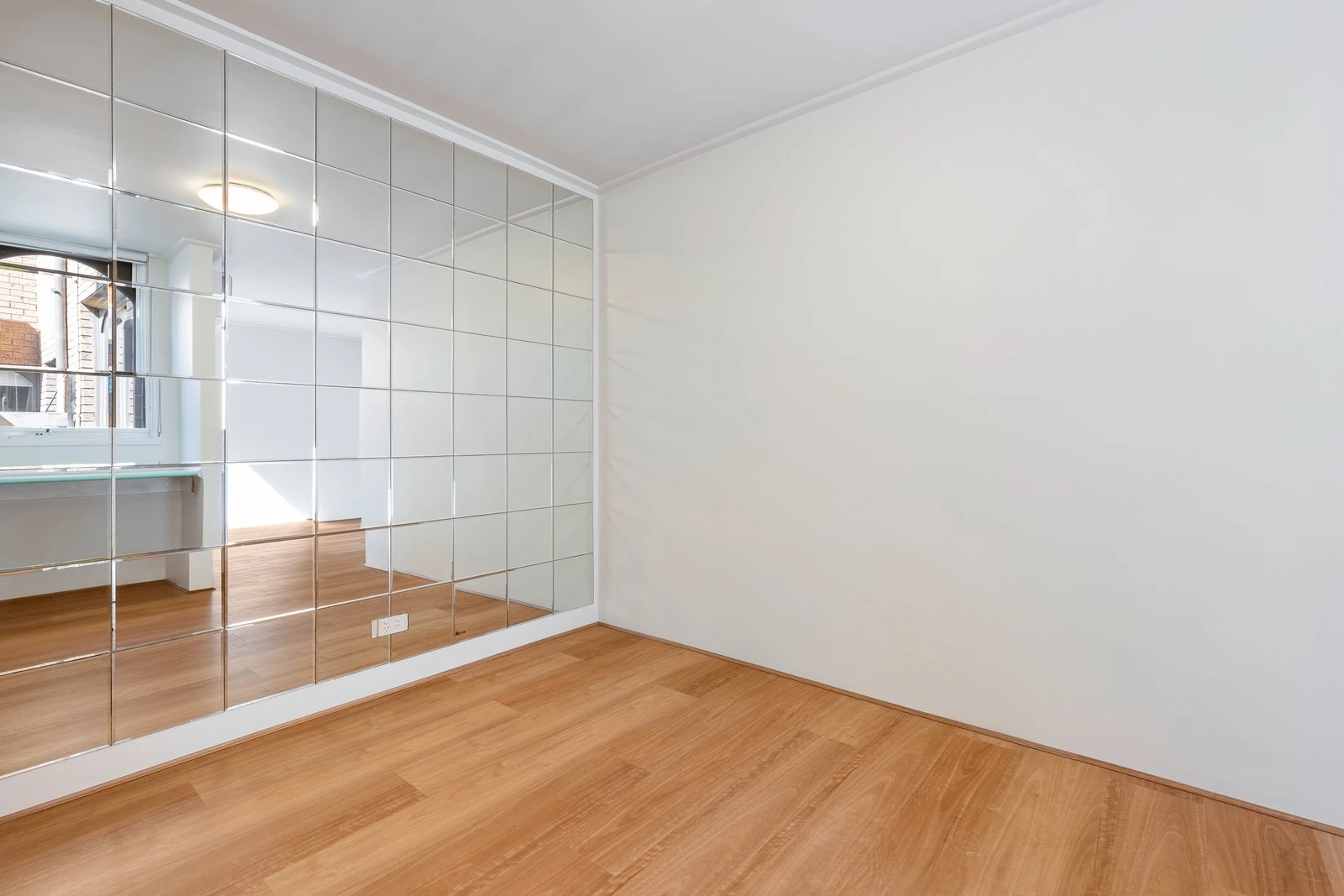 9/122-126 Milton Parade, Glen Iris, 3146