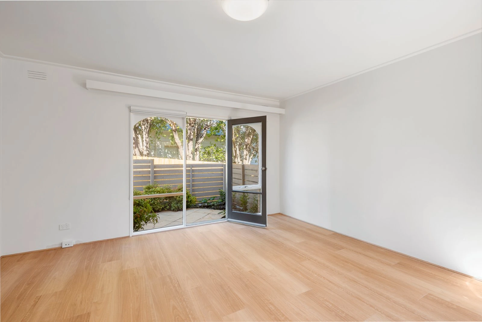 9/122-126 Milton Parade, Glen Iris, 3146