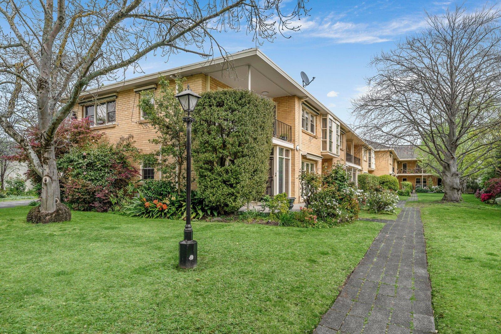 9/3 Boston Road, Balwyn, 3103