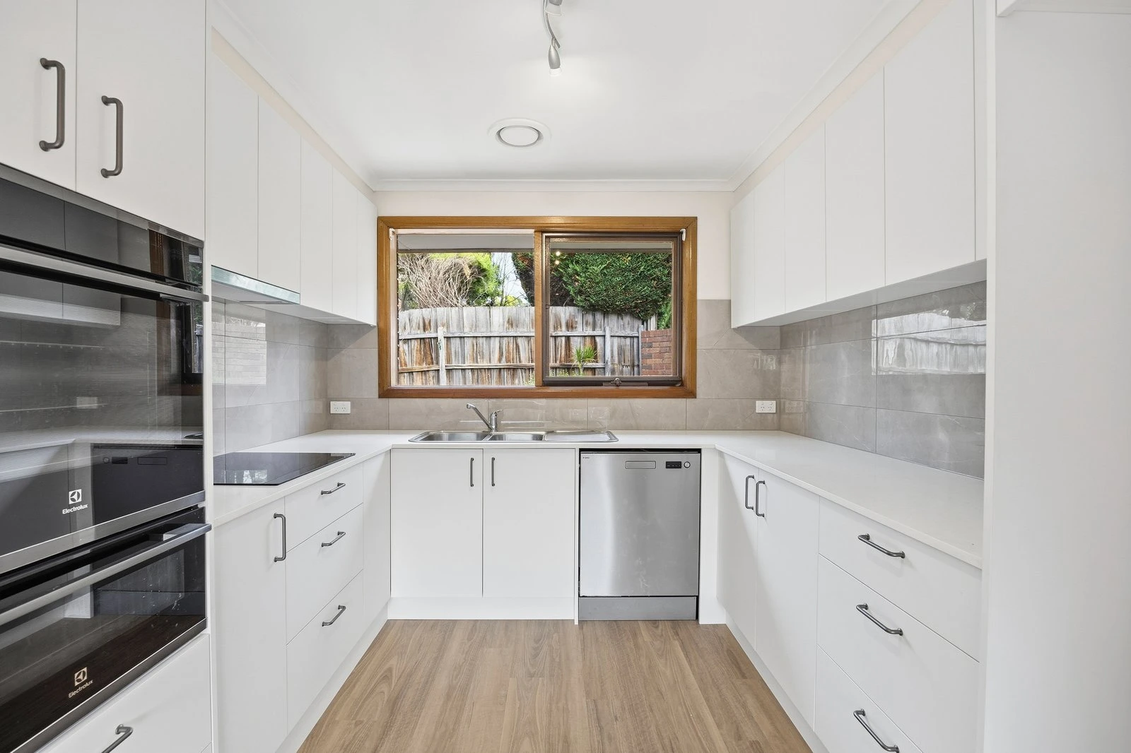 9/32 Ballamore Crescent, Doncaster, 3108