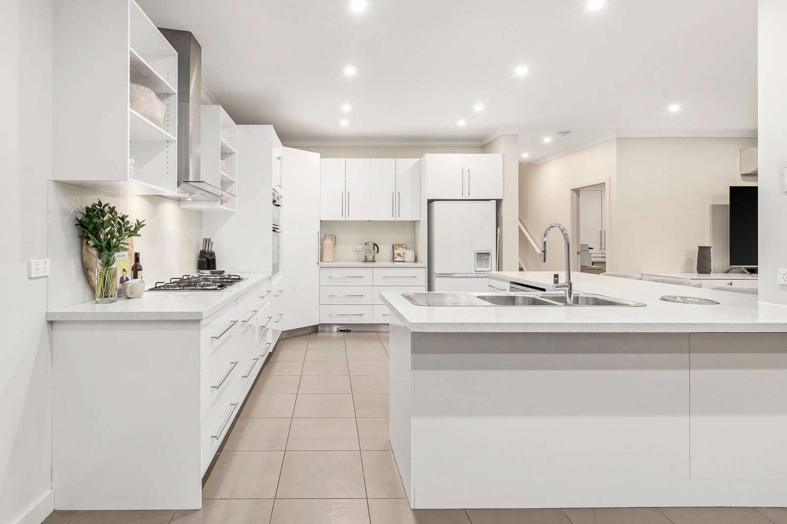 998 Toorak Road, Camberwell, 3124