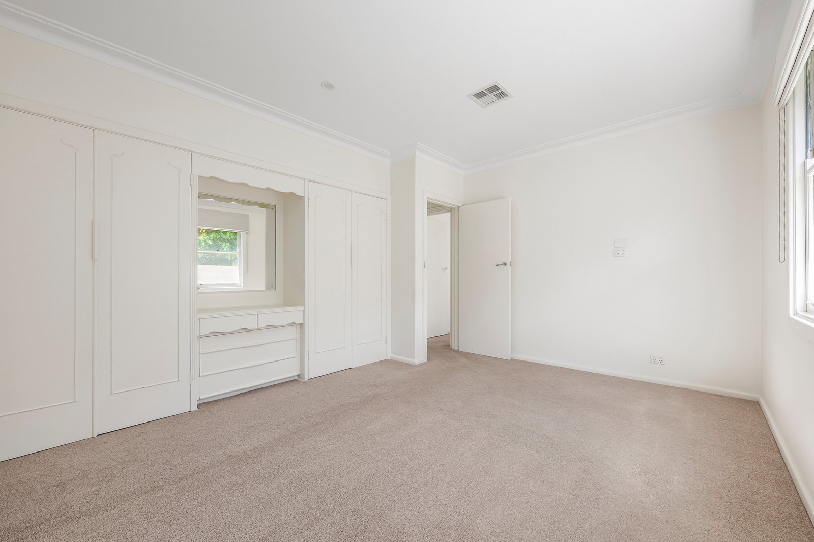 1-2/18 Pine Street, Brighton, 3186