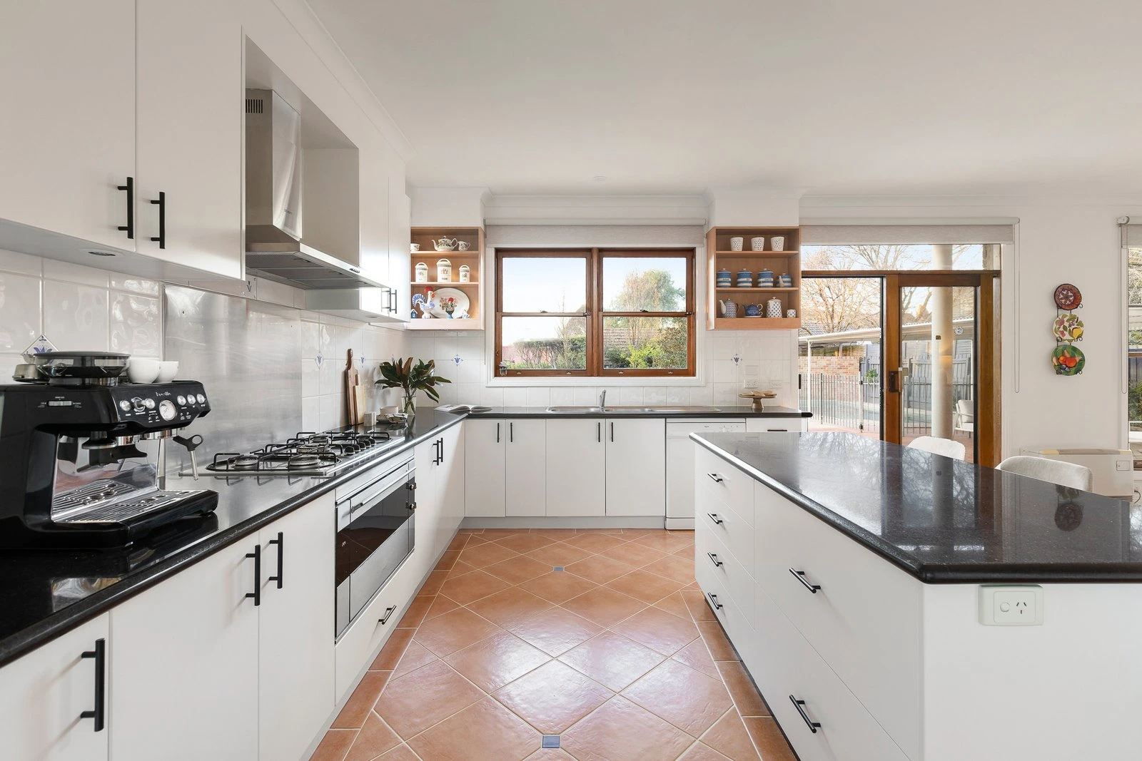 1 Bona Vista Avenue, Surrey Hills, 3127