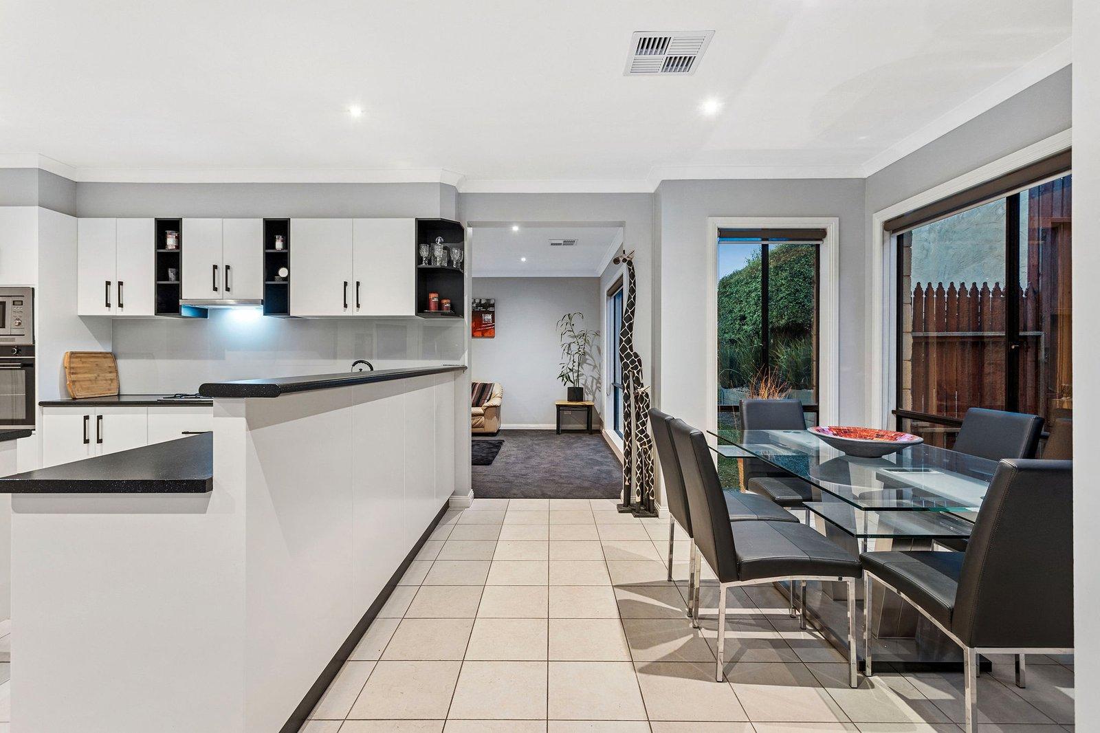 10 Cambridge Court, Mornington, 3931