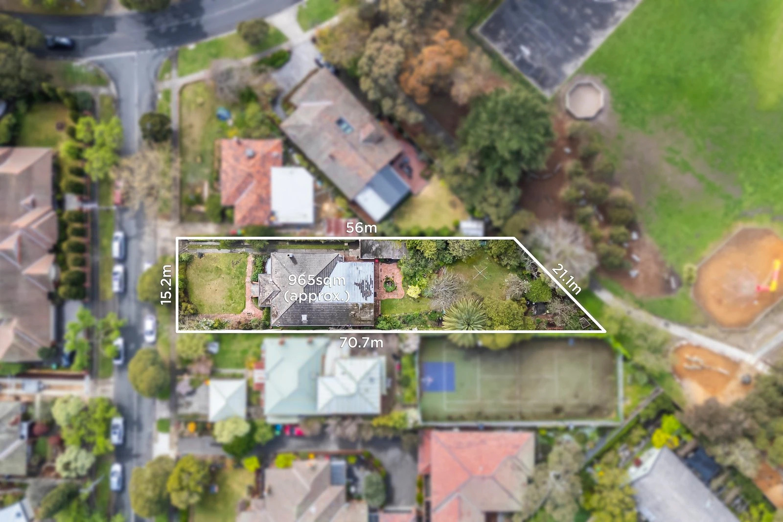 10 Carrick Street, Mont Albert, 3127