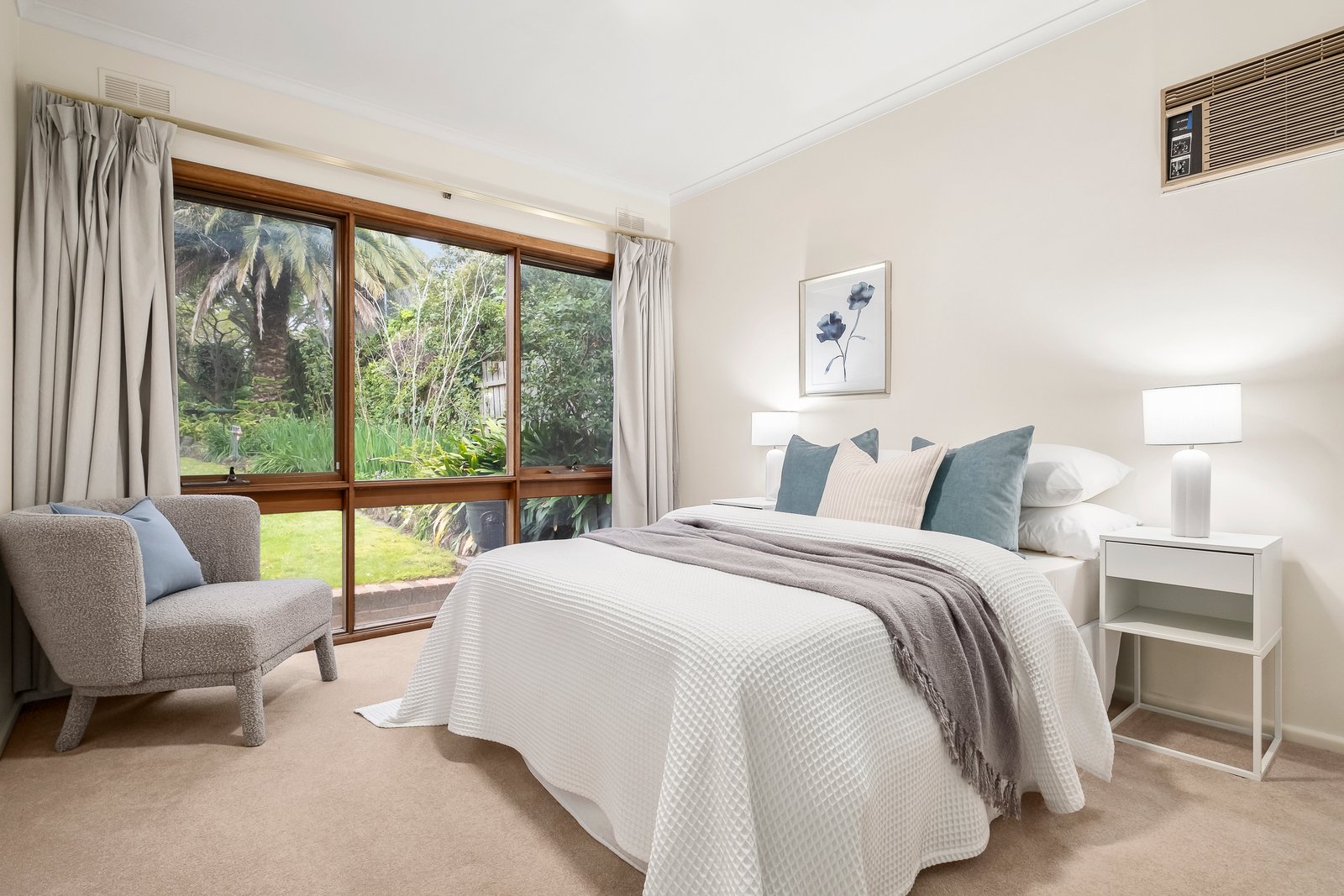 10 Carrick Street, Mont Albert, 3127