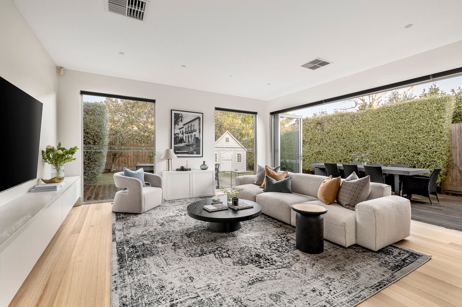 10 Chestnut Street, Surrey Hills, 3127