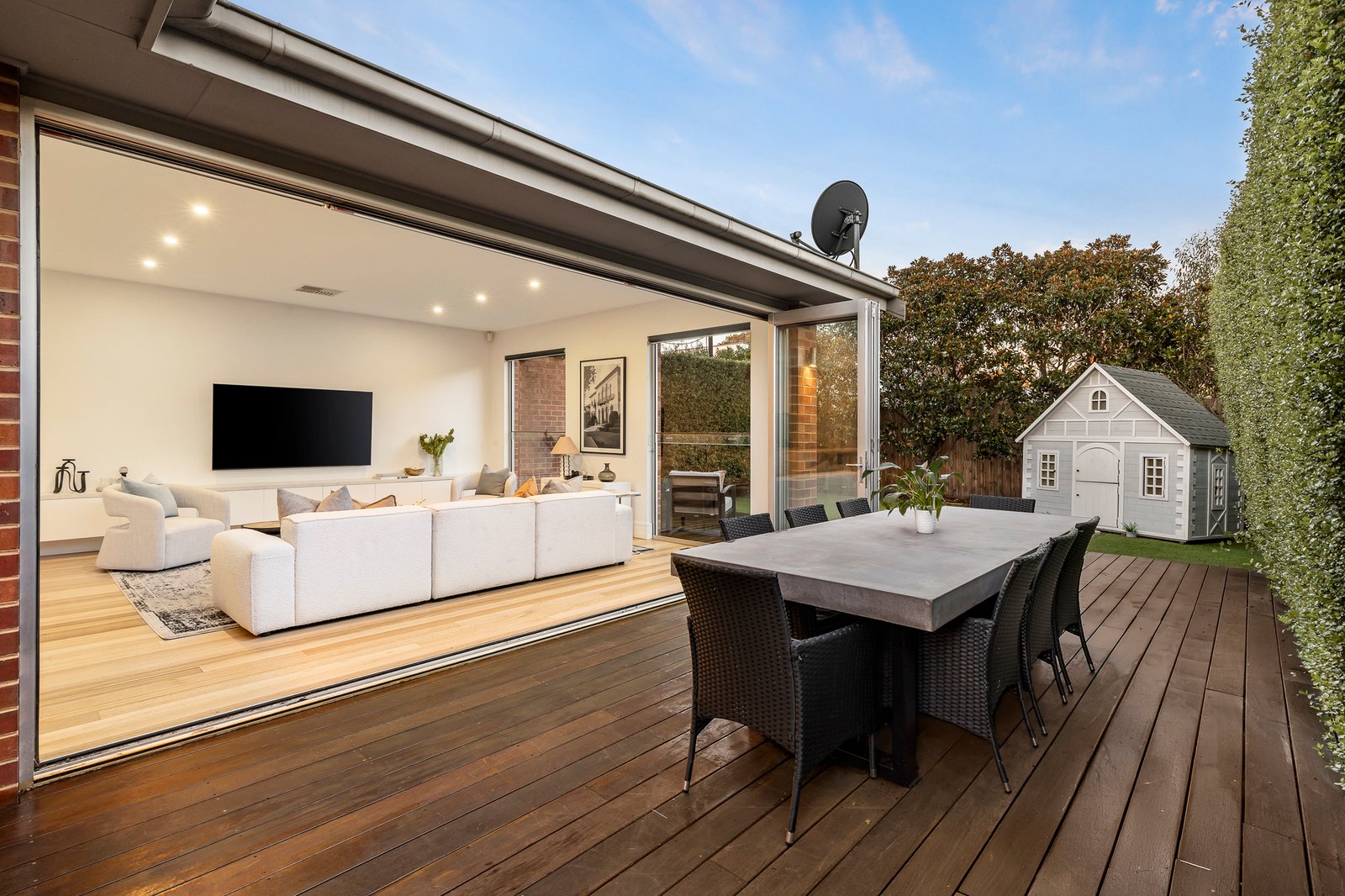 10 Chestnut Street, Surrey Hills, 3127