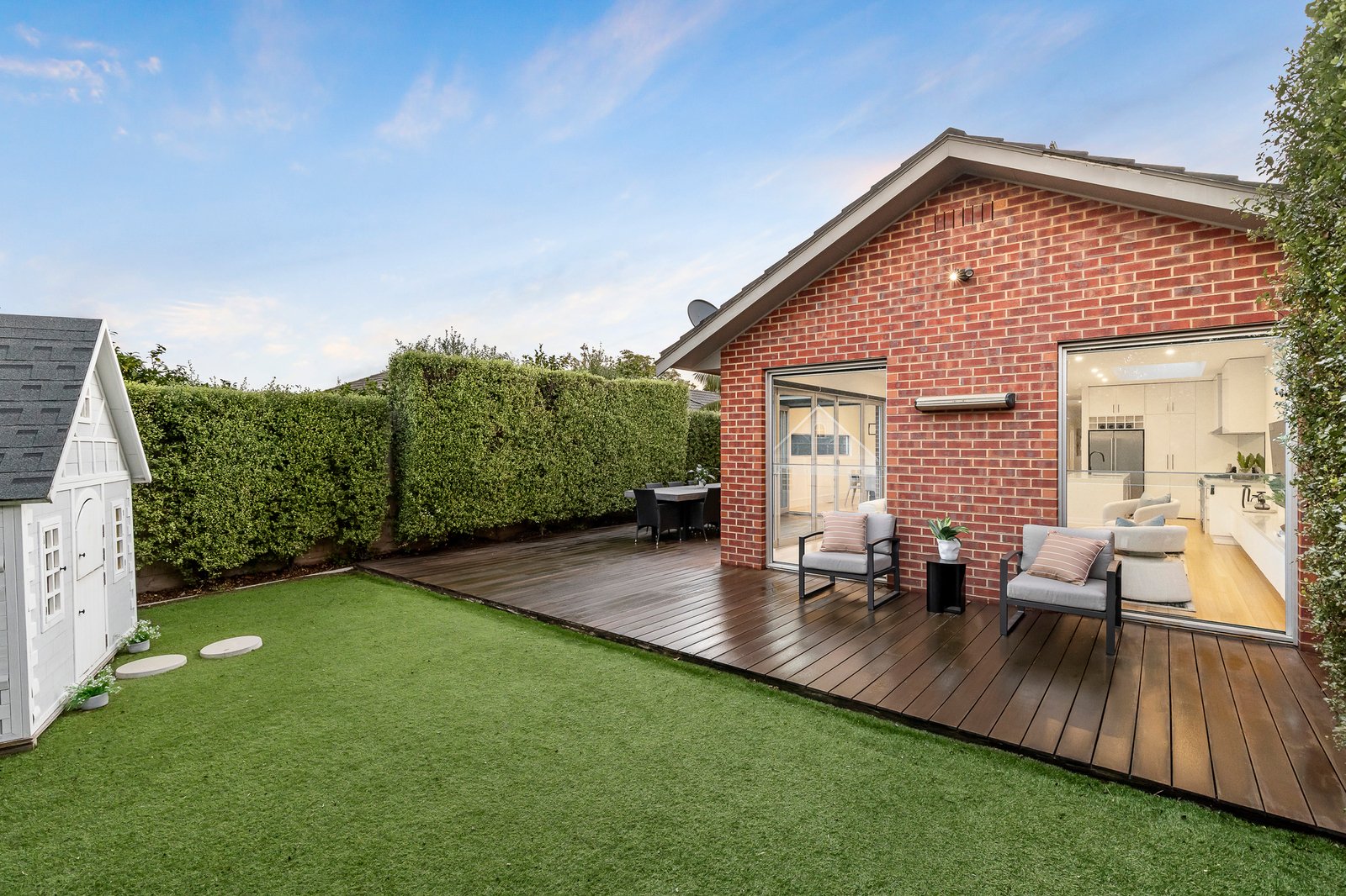 10 Chestnut Street, Surrey Hills, 3127