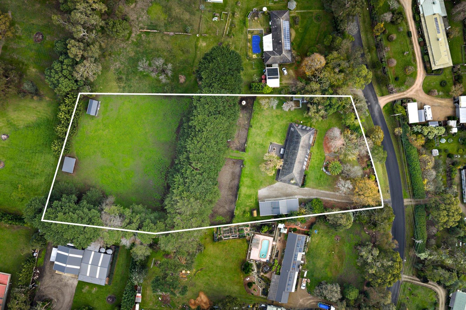 10 Clifford Drive, Tyabb, 3913
