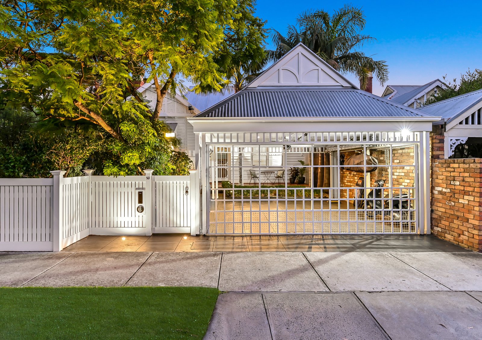 10 Crisp Street, Hampton, 3188