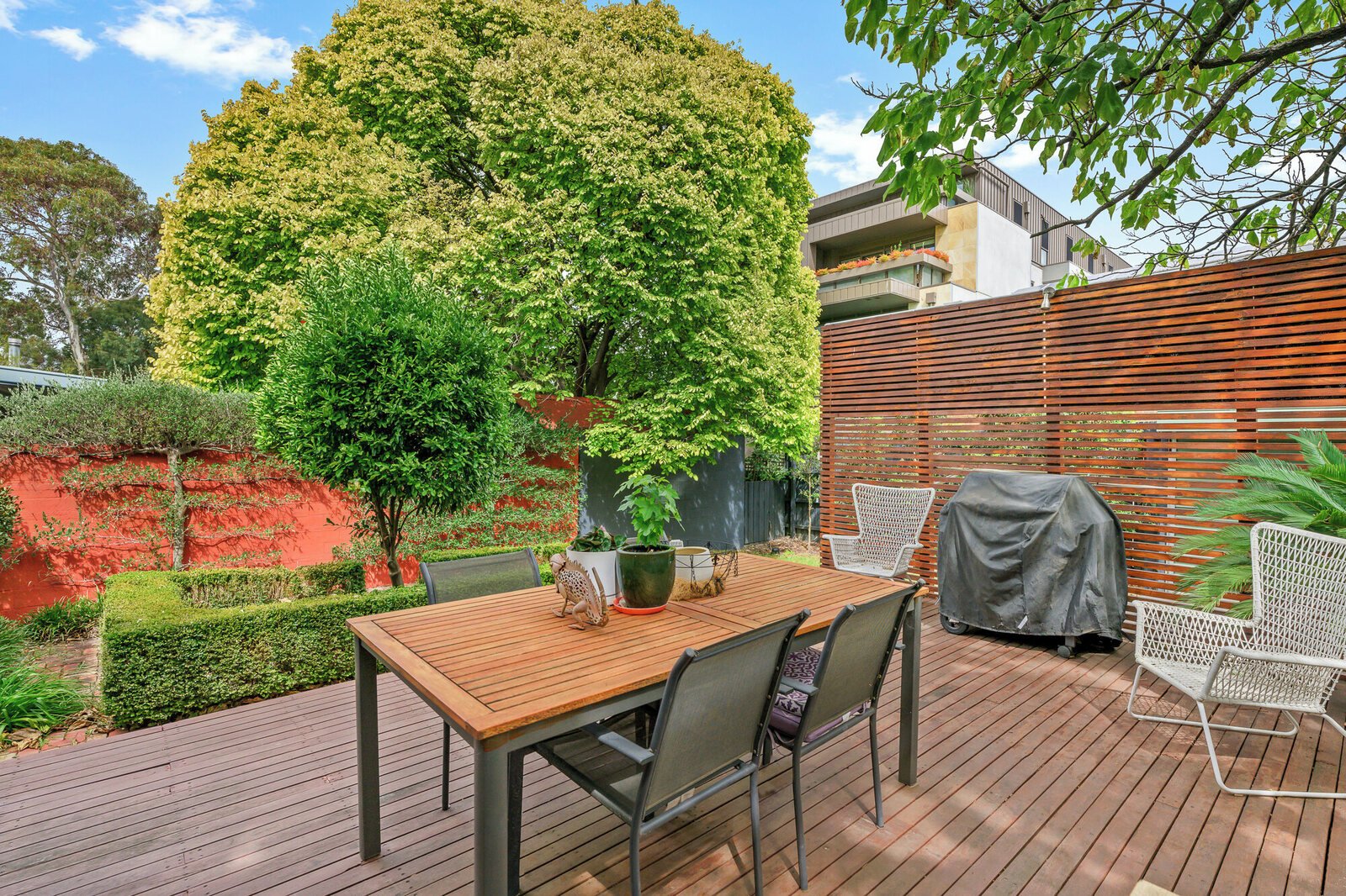 10 Curlewis Street, Mont Albert, 3127