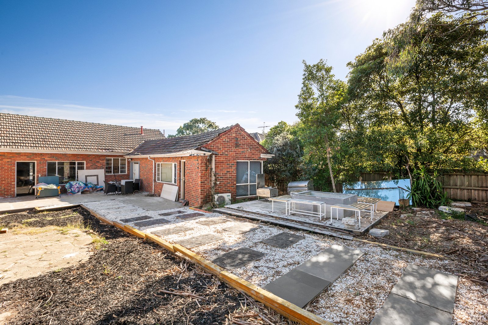 10 Elm Grove, Kew East, 3102