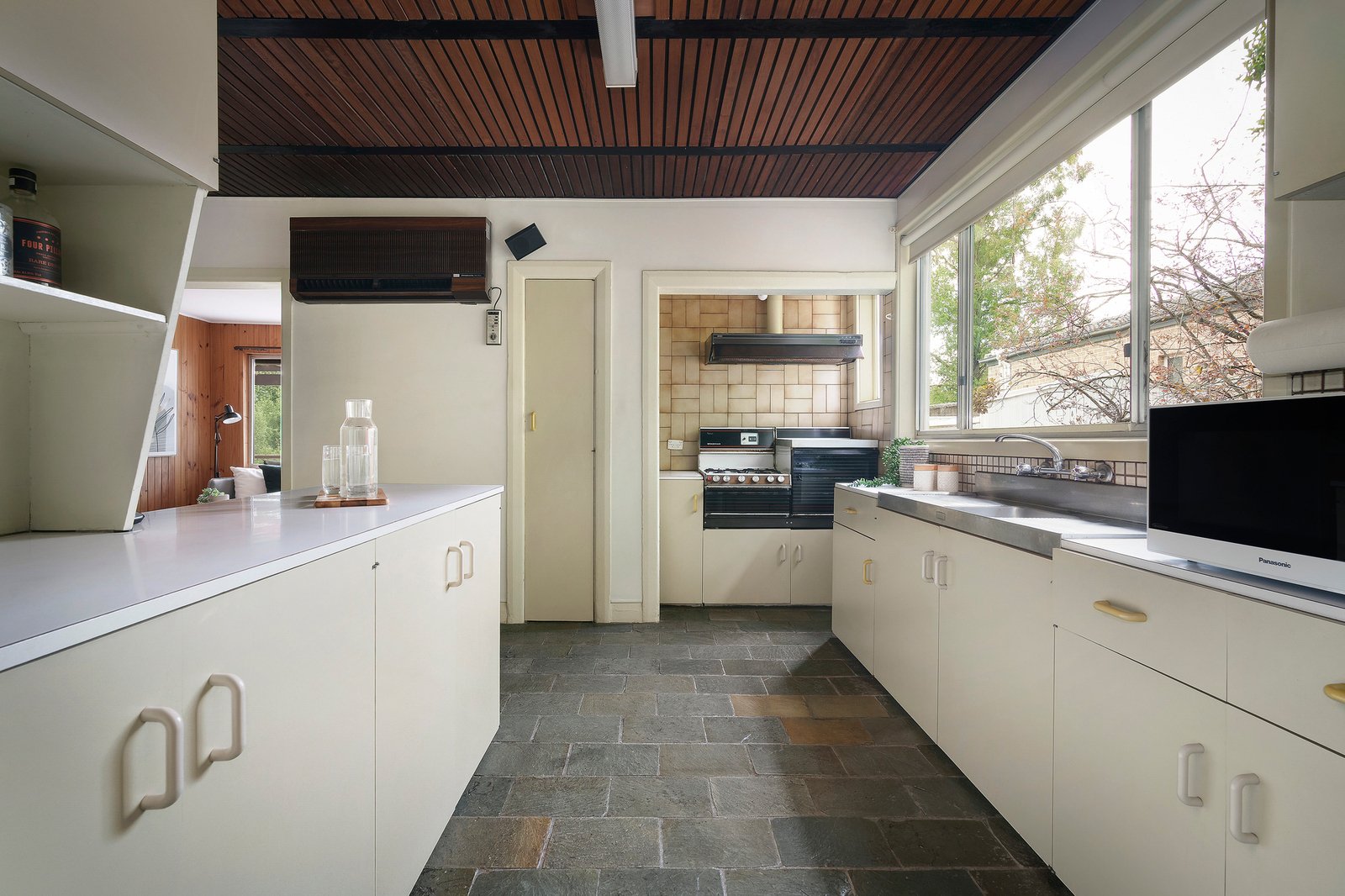 10 Fuller Avenue, Glen Iris, 3146