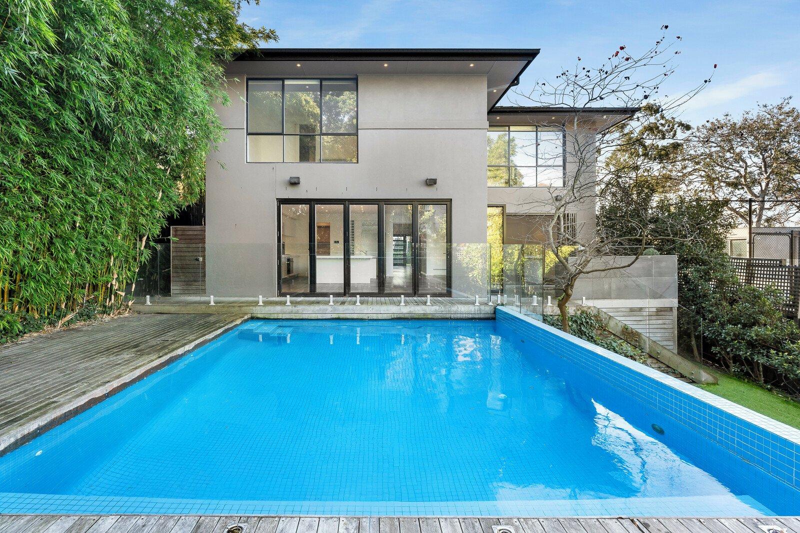 10 Glyndebourne Avenue, Toorak, 3142