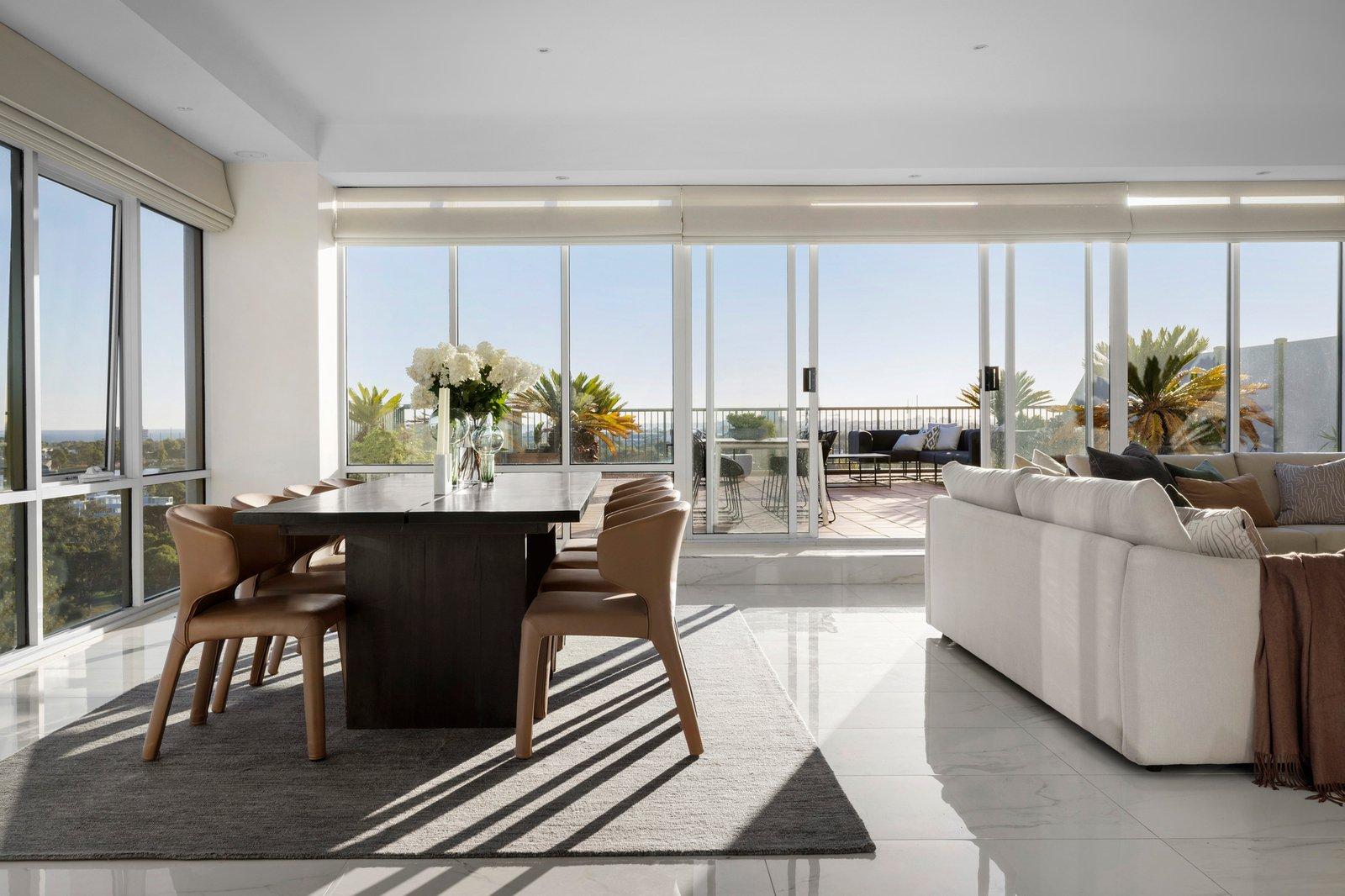 1002/15 Queens Road, Melbourne, 3004