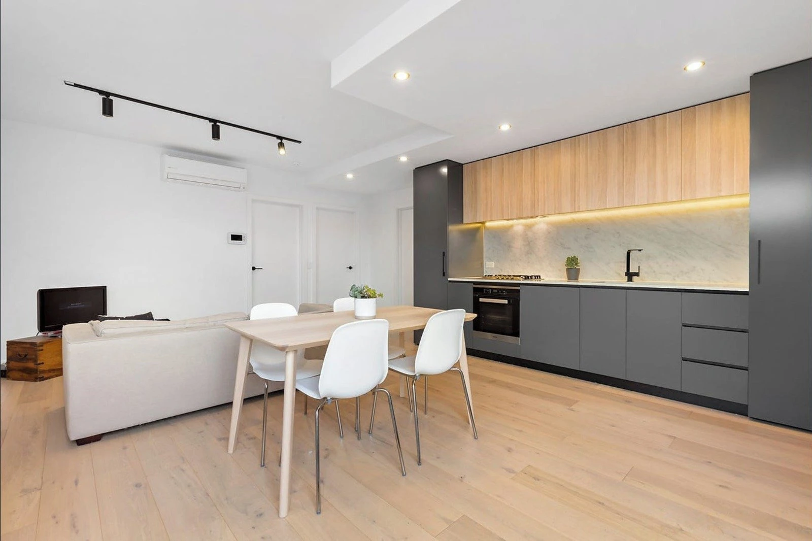 101/8 Gordon Grove, Malvern, 3144