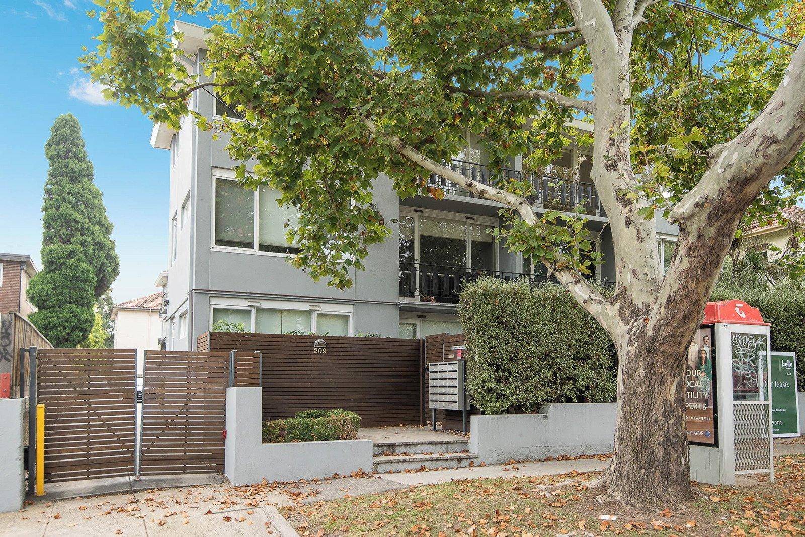 10/209 Dandenong Road, Windsor, 3181