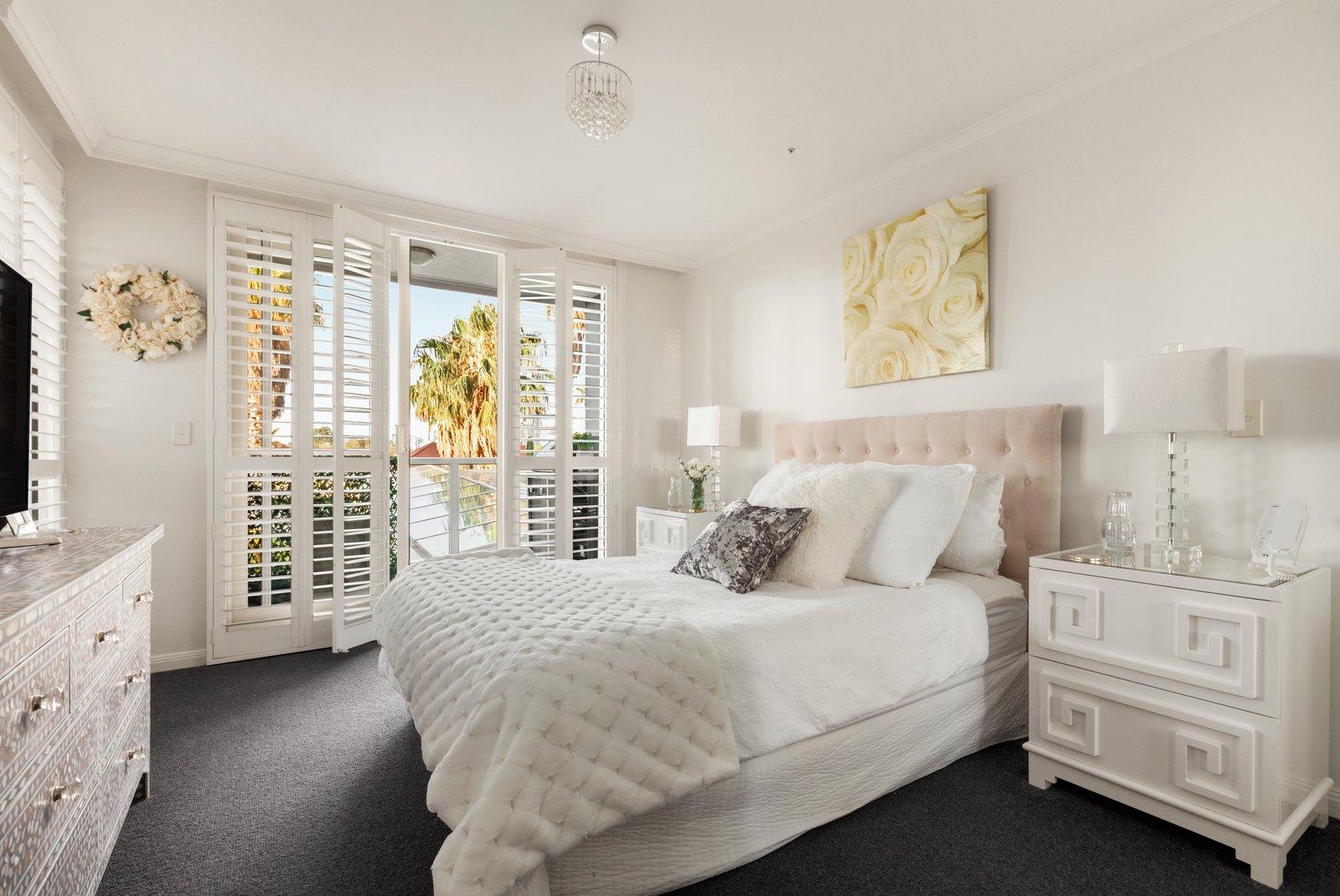 102/115 Beach Street, Port Melbourne, 3207
