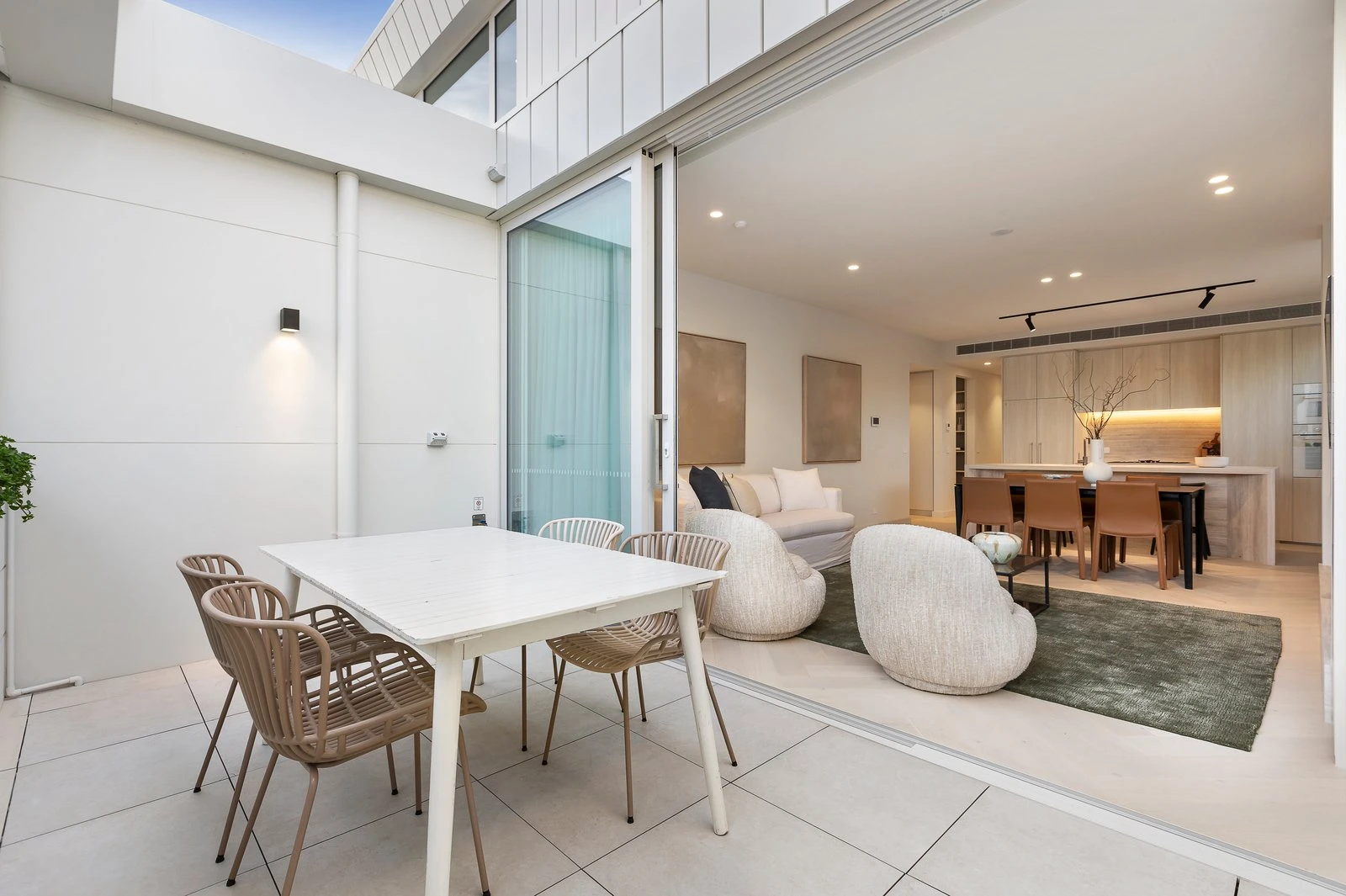 102/38 The Grange, MALVERN EAST, 3145