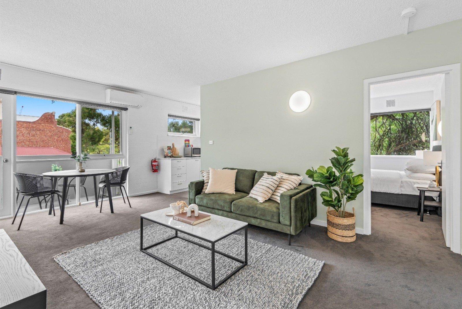 10/44 Gatehouse Street, Parkville, 3052