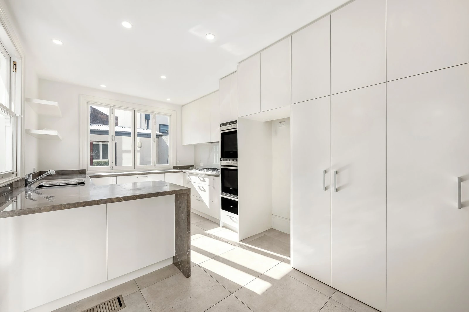 106 Napier Street, South Melbourne, 3205